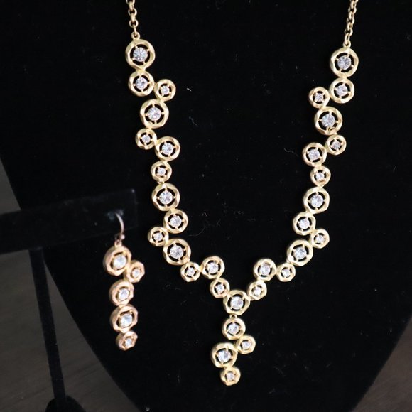 Crystal Necklace and Earring Set - Picture 4 of 8